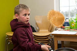 Child flips a pancake’