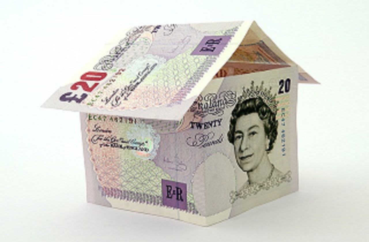 House made of twenty pound notes